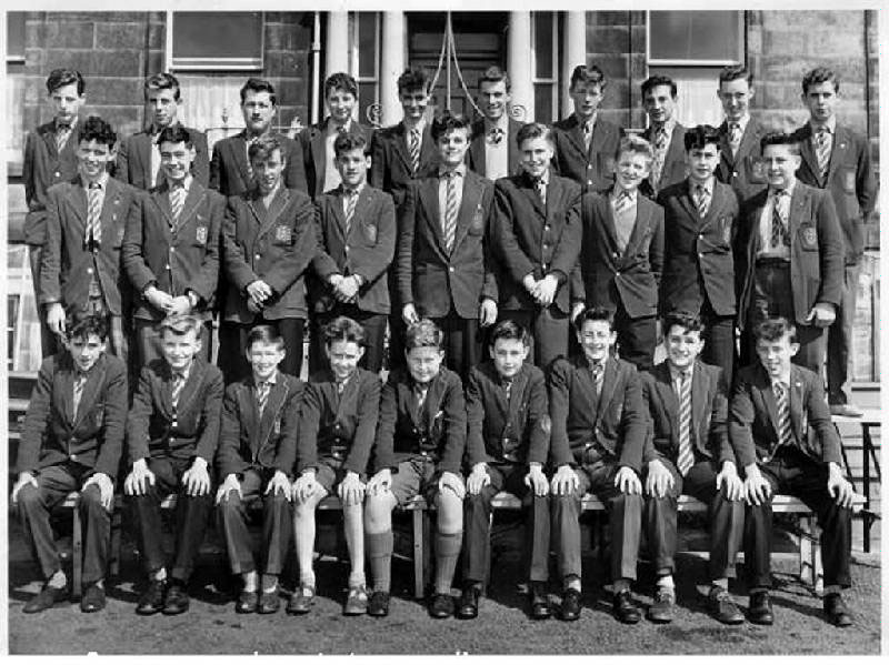 Class Photo 4.JPG - 3rd Year Class with John Barry, 1960-61I believe that first left in the middle row is Robin Laidlaw